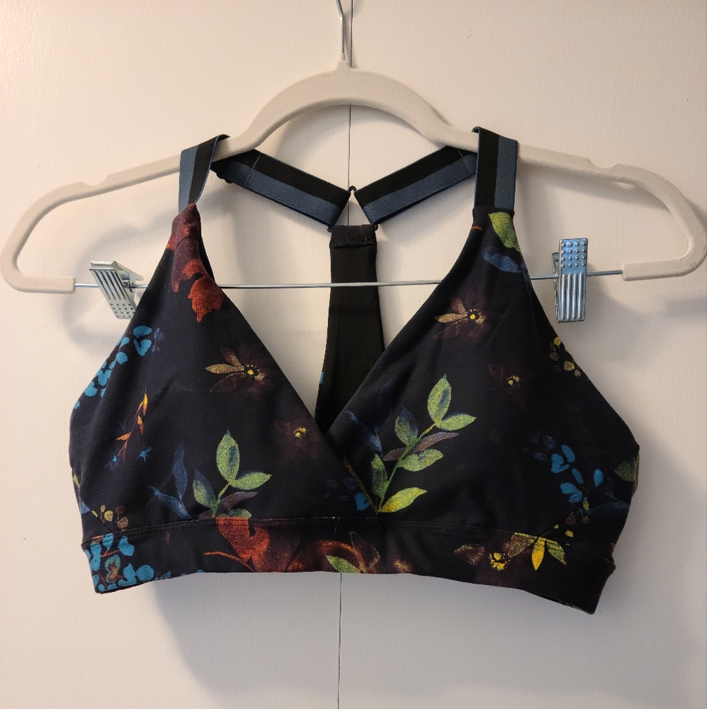 Sports bra
